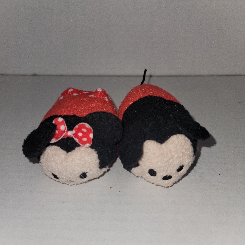 Disney Tsum Tsum Set of Mickey & Minnie Mouse Plush Mini Authentic Beanie